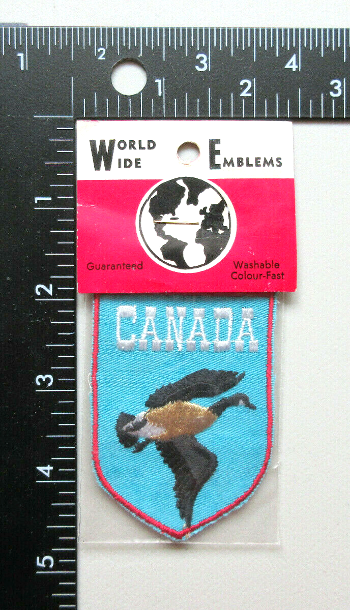 CANADA FLYING GOOSE WORLD WIDE EMBLEMS SOUVENIR & TRAVEL COLLECTIBLE PATCH