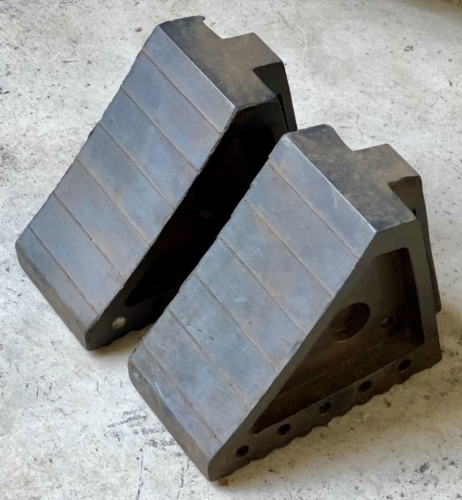 Lot Of (2) Harbor Freight HAULMASTER Solid Rubber Wheel Chocks 7