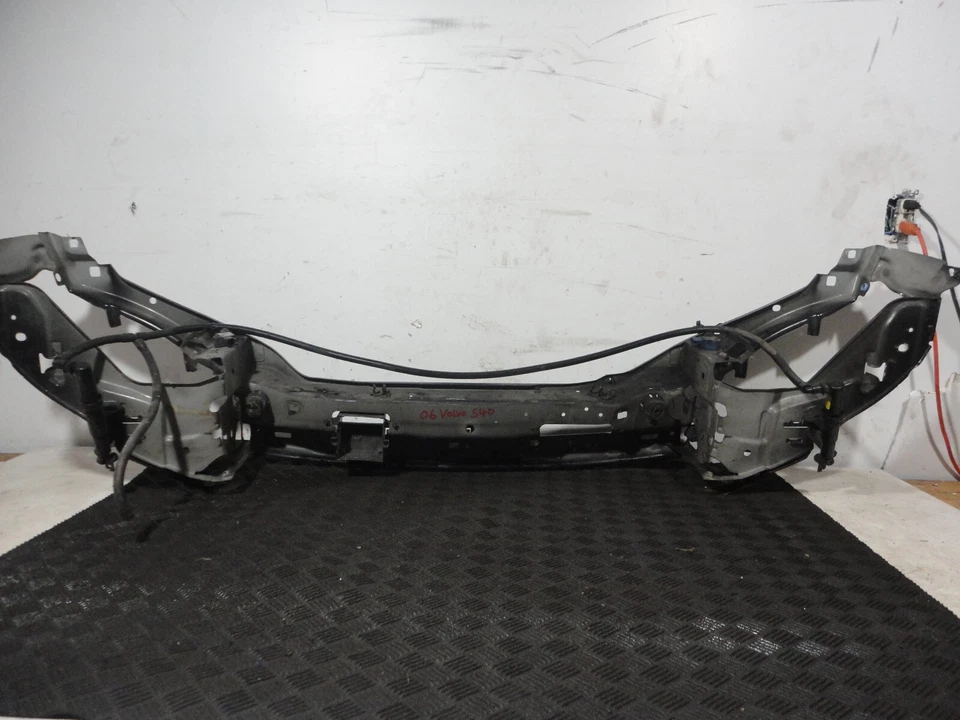 Volvo S40 2006 2,4 L tracción delantera A/T panel de cabezal delantero Foto 3 de 4