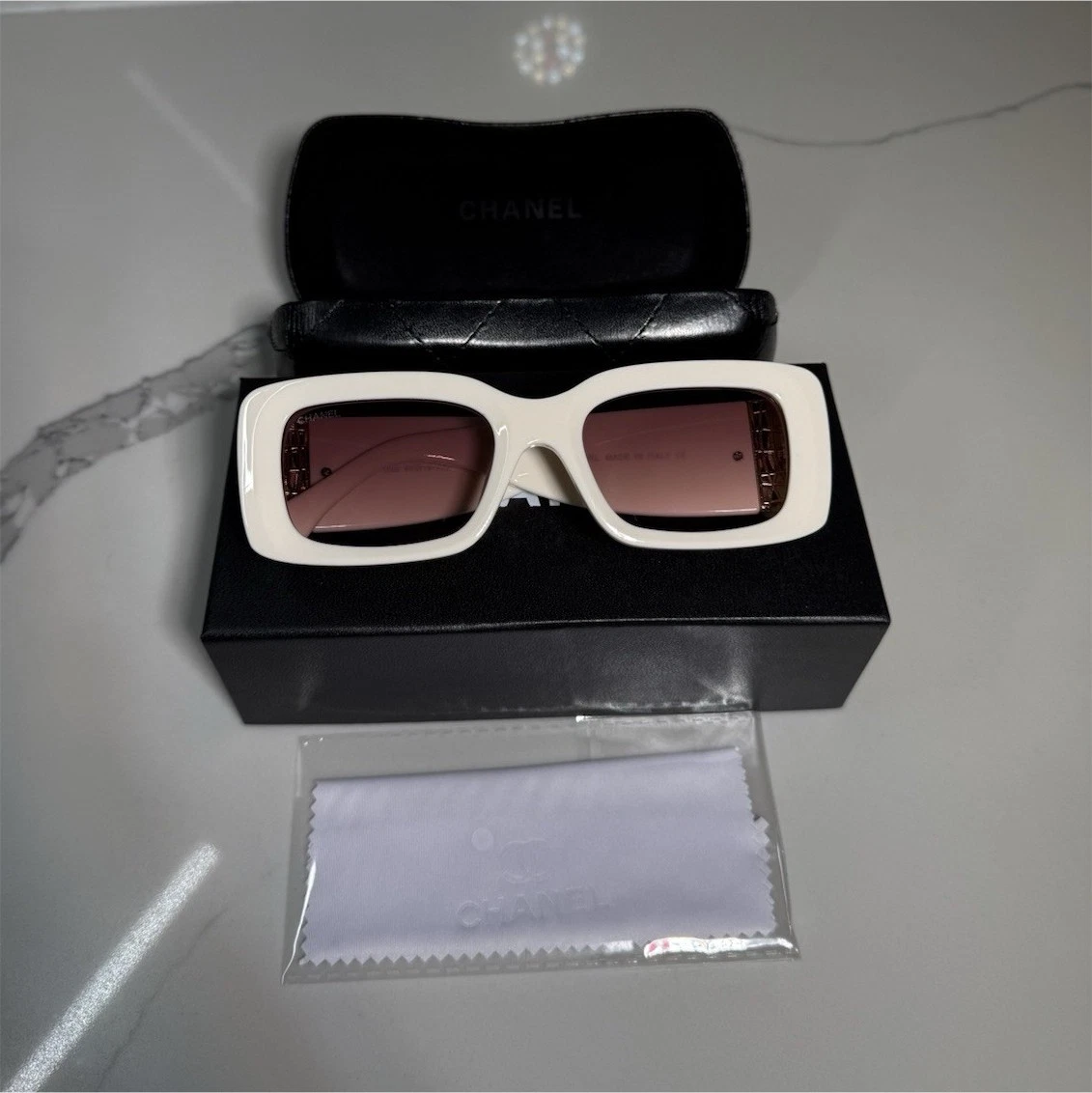 White Plastic Frame Square Sunglasses for Women for sale | eBay display picture 2