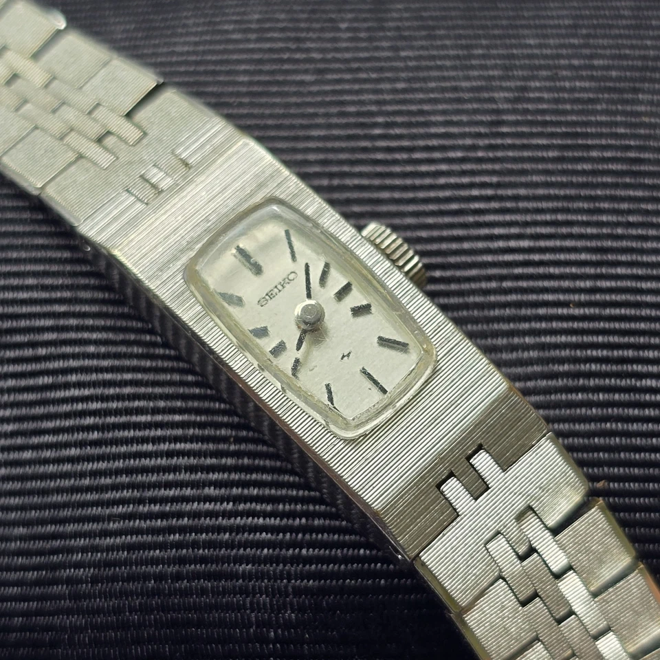 Vintage November 1971 Ladies Seiko 1520-3332 WGP Very Good Condition Rare