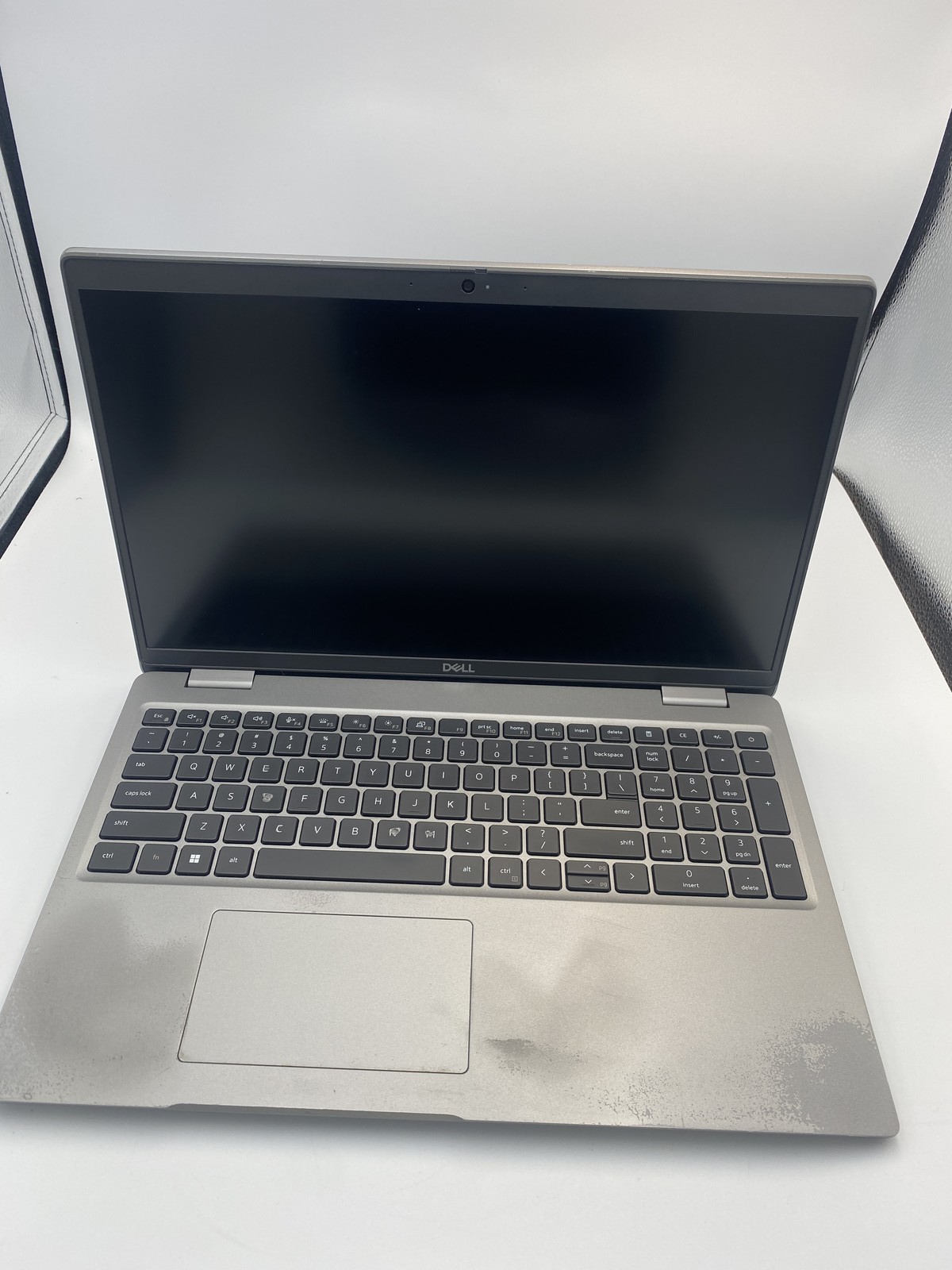 Dell Latitude 5520, 15-Inch Laptop, with 11th Gen Intel(R) Core(TM) i5-1135G7 @ 2.40GHz, Windows 11 Home