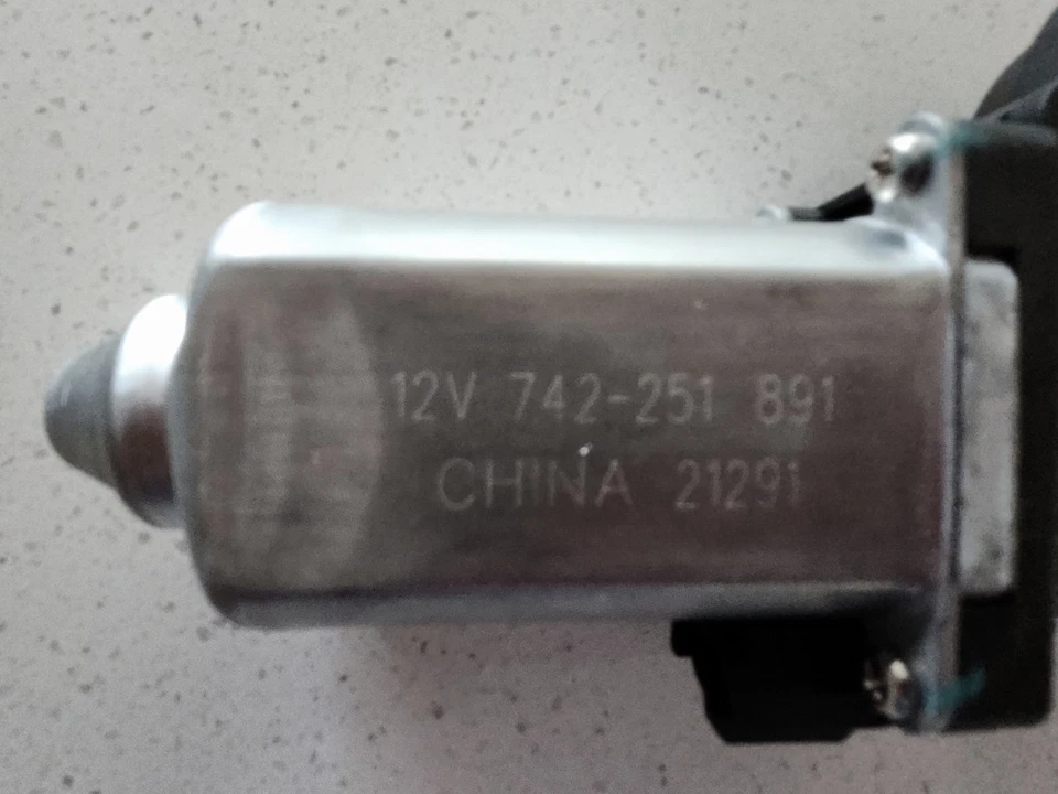 Ford Thunderbird 1969 motor de ventana eléctrica Foto 3 de 4