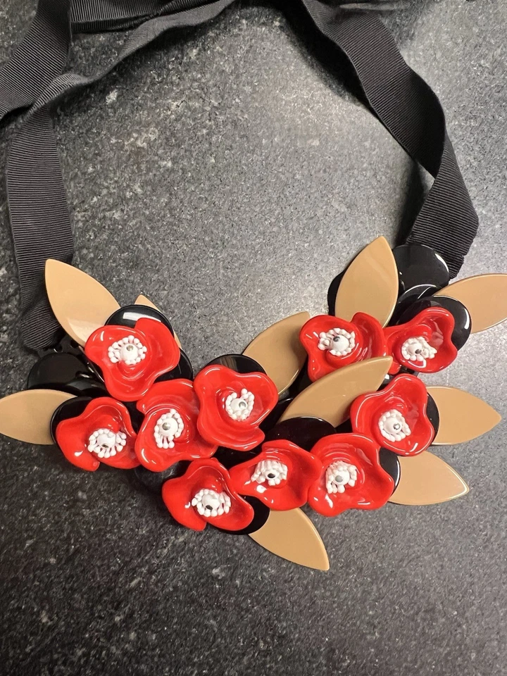 P.A.R.O.S.H Plastic Floral & Ribbon Bib Necklace Made In Italy Red Brown & Black - Image 2 of 4