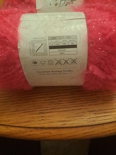 Yarn Bee Airy Hot Pink. 3.5 Oz 108 Yrds - Picture 2 of 4
