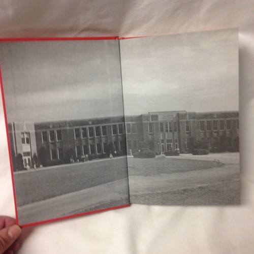 Highland High School Alumni Directory Highland Illinois Hardback Book Pre 1994 - Picture 4 of 8