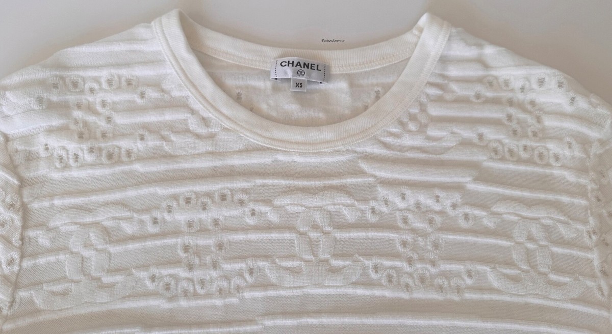 NEW 20C WHITE CHANEL CC LOGO EMBROIDERY TEE T-SHIRT TOP XS