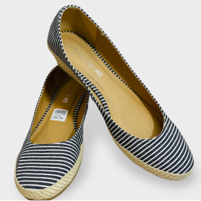 New - American Eagle Blue White Striped Espadrilles Size 12