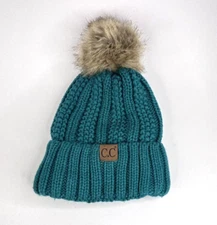 C.C Exclusives Cable Knit Hat Beanie Kelly Green Faux Fur Pom Pom Fleece Lined