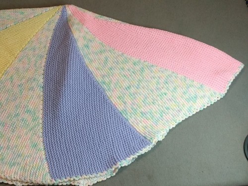 knitted baby blanket 50" round pinwheel - Picture 5 of 13
