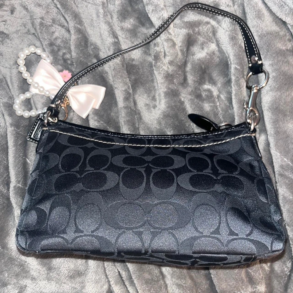 Mini bolso Coach negro  Foto 3 de 4