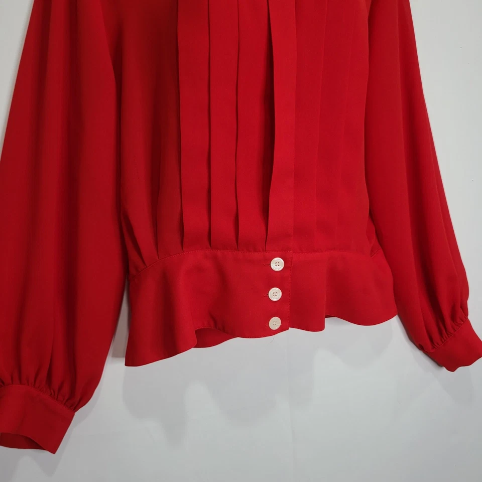 Blusa De Colección Josephine Roja Transparente Plisada Con Botones Manga Larga Negocios Talla 14 Foto 3 de 4