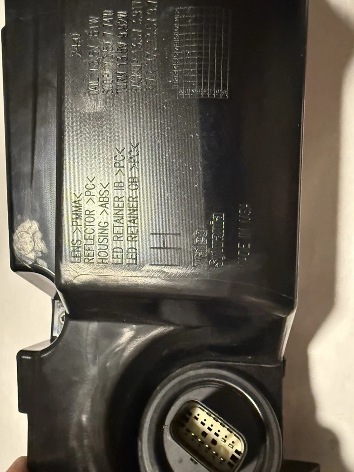 2014-2019 Chevy Corvette C7 Left Driver Side Taillight Taillamp OEM GM - Image 3 of 4