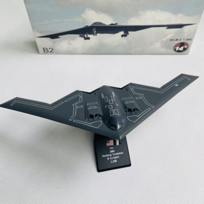 1:200 Diecast USAF Grumman B-2 Spirit Bomber Aircraf Model