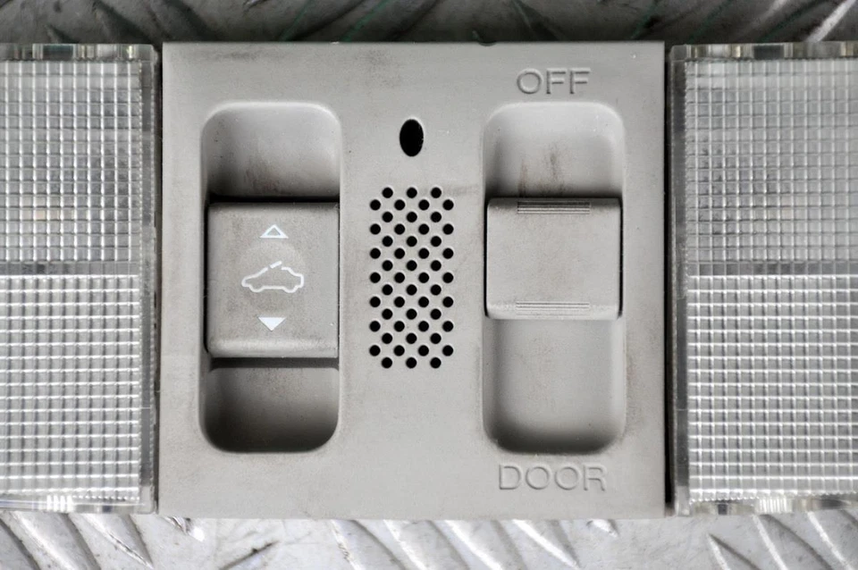 Conjunto de luz interior delantera/interruptor techo corredizo Honda Accord MK8 2008-2016 Estate Foto 3 de 4