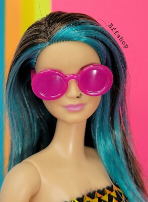 MATTEL HOT PINK ROUND SUNGLASSES SHADES BARBIE FASHIONISTAS ACCESSORY  FASHION