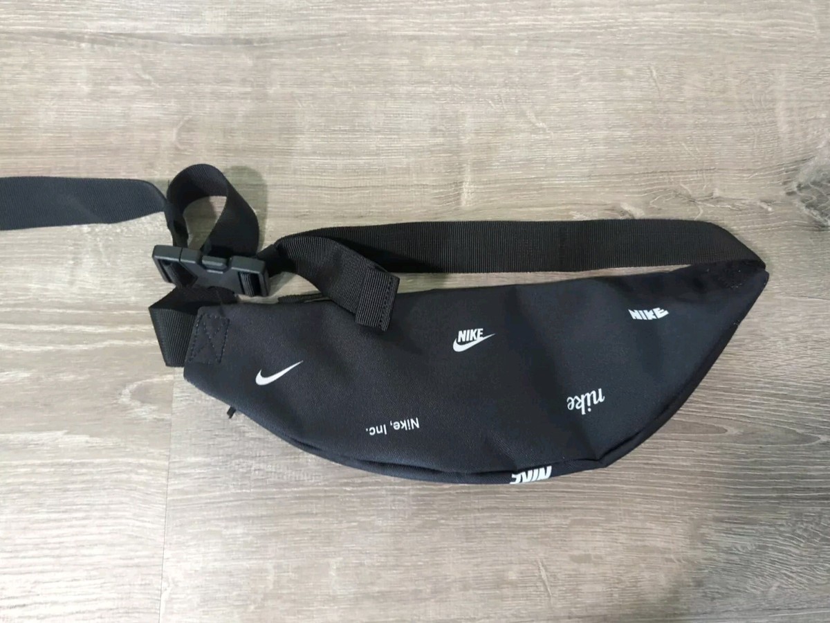 Nike フェイスガード ブラック s-l1200.jpg