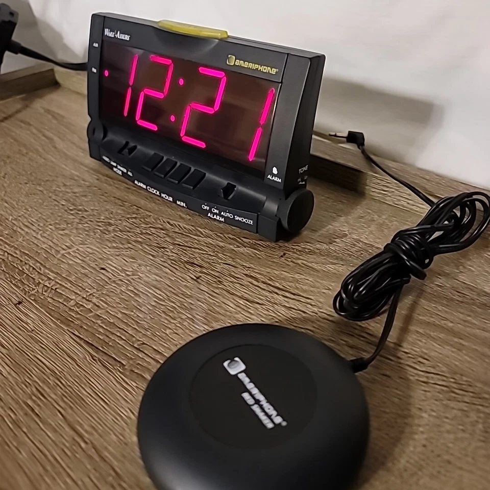 CLARITY Ameriphone Wake Assure Alarm Clock + WORKING bed shaker - Image 3 of 4