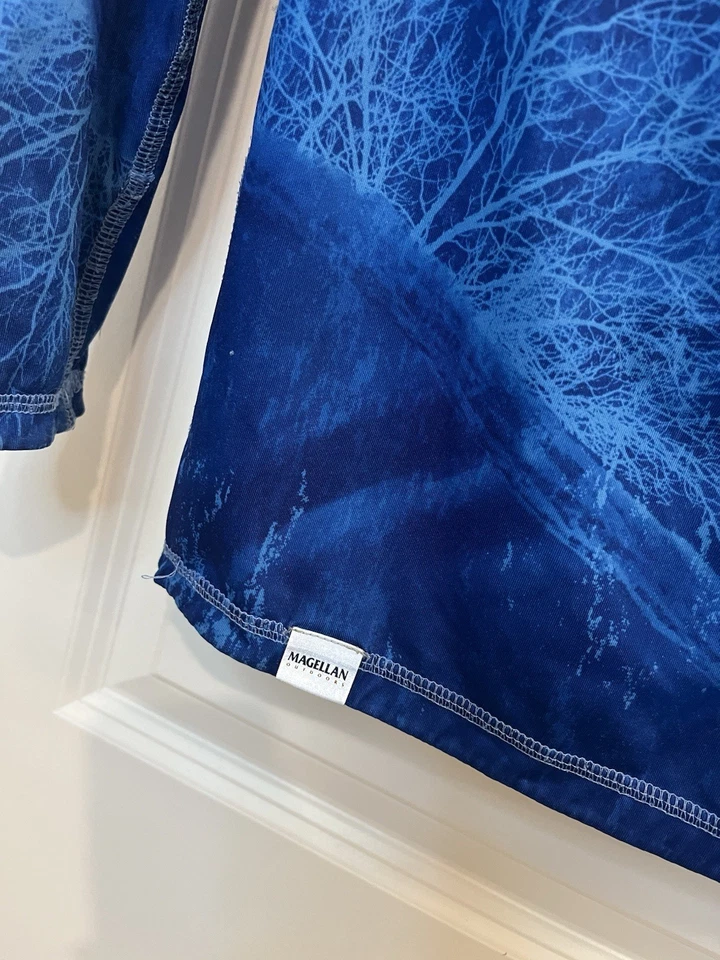 Camisa de rendimiento Magellan para pesca al aire libre azul manga camuflada para niños Foto 4 de 4