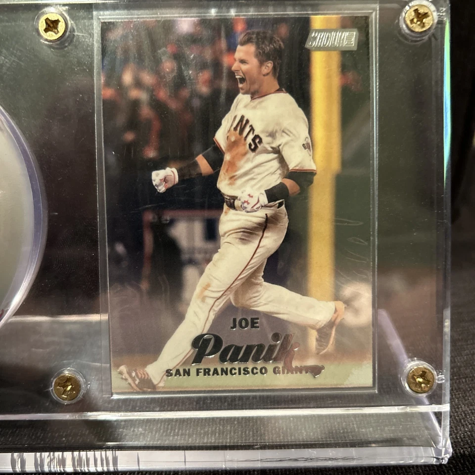Tarjeta de béisbol y jugador firmada por Joe Panik con exhibición de los Gigantes de San Francisco Foto 2 de 4