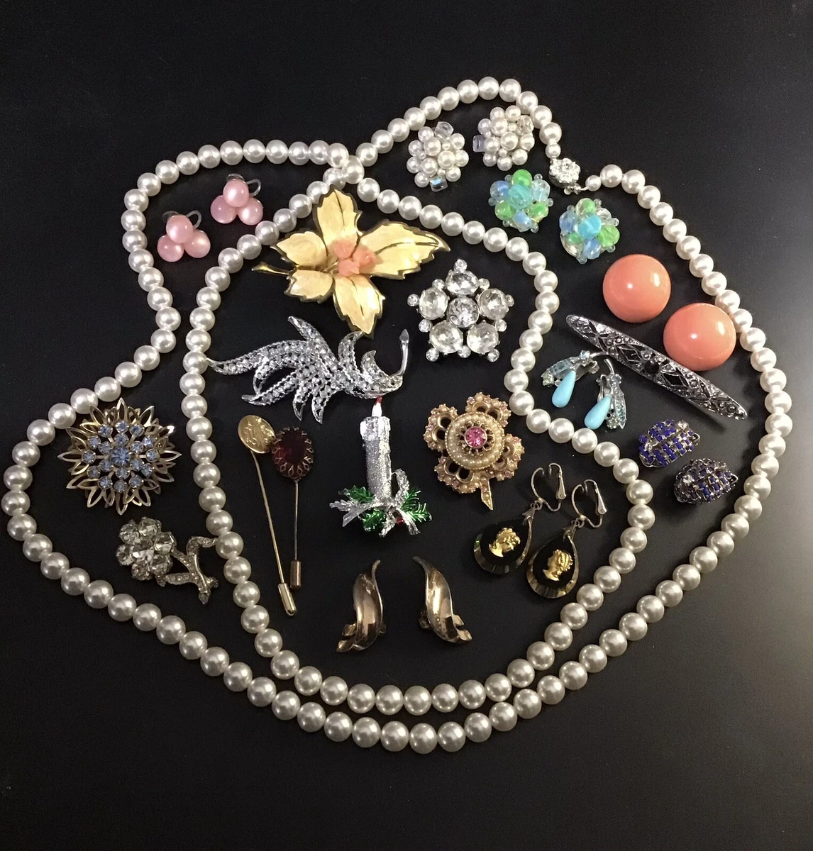Vintage Costume Jewelry Lot of 18 Earrings Brooches Necklace