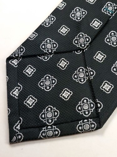 KENNETH ROBERTS PLATINUM Handmade 100% Silk Tie Mens Black Silver Gray White NEW - Picture 2 of 4