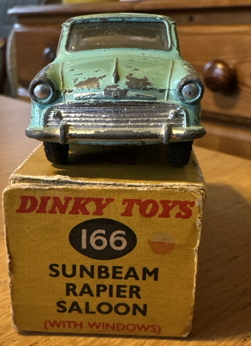 Dinky Toys GB N°166 Sunbeam Rapier Bleue, échelle 1/43, Métal Zamak, Vintage