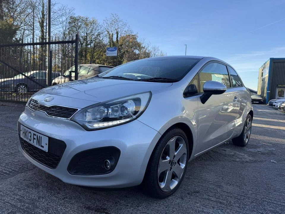 2013 Kia Rio 1.4 CRDi 3 EcoDynamics 3dr HATCHBACK DIESEL Manual - Image 3 of 4