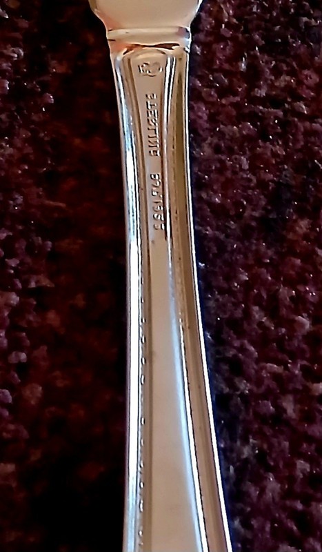  T O W L E'S. 8 Lady Constance Flat Silver Sterling Butter Knives No Monogram.
