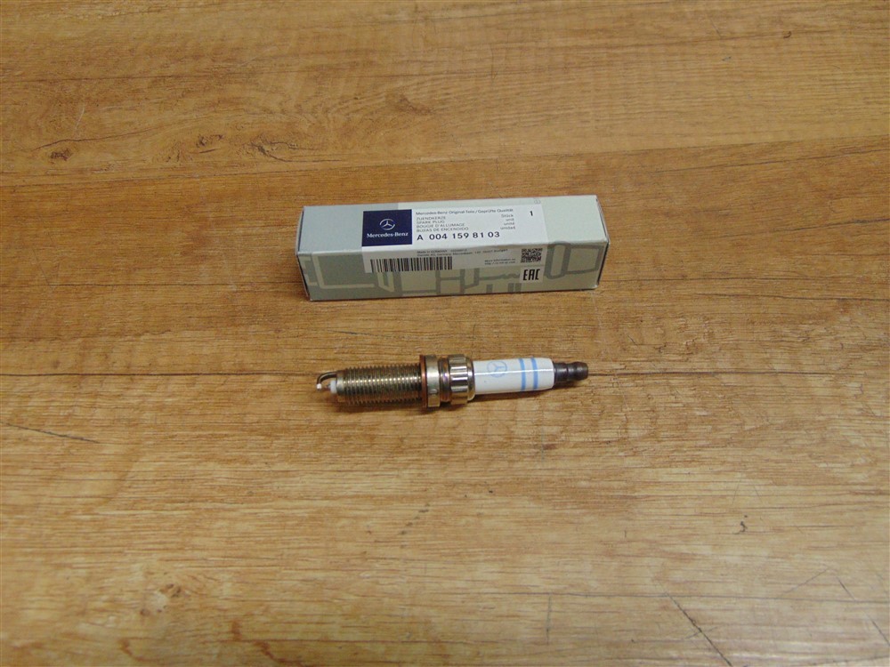 Spark Plug Genuine Mercedes OM157/OM276/OM278 - A0041598103