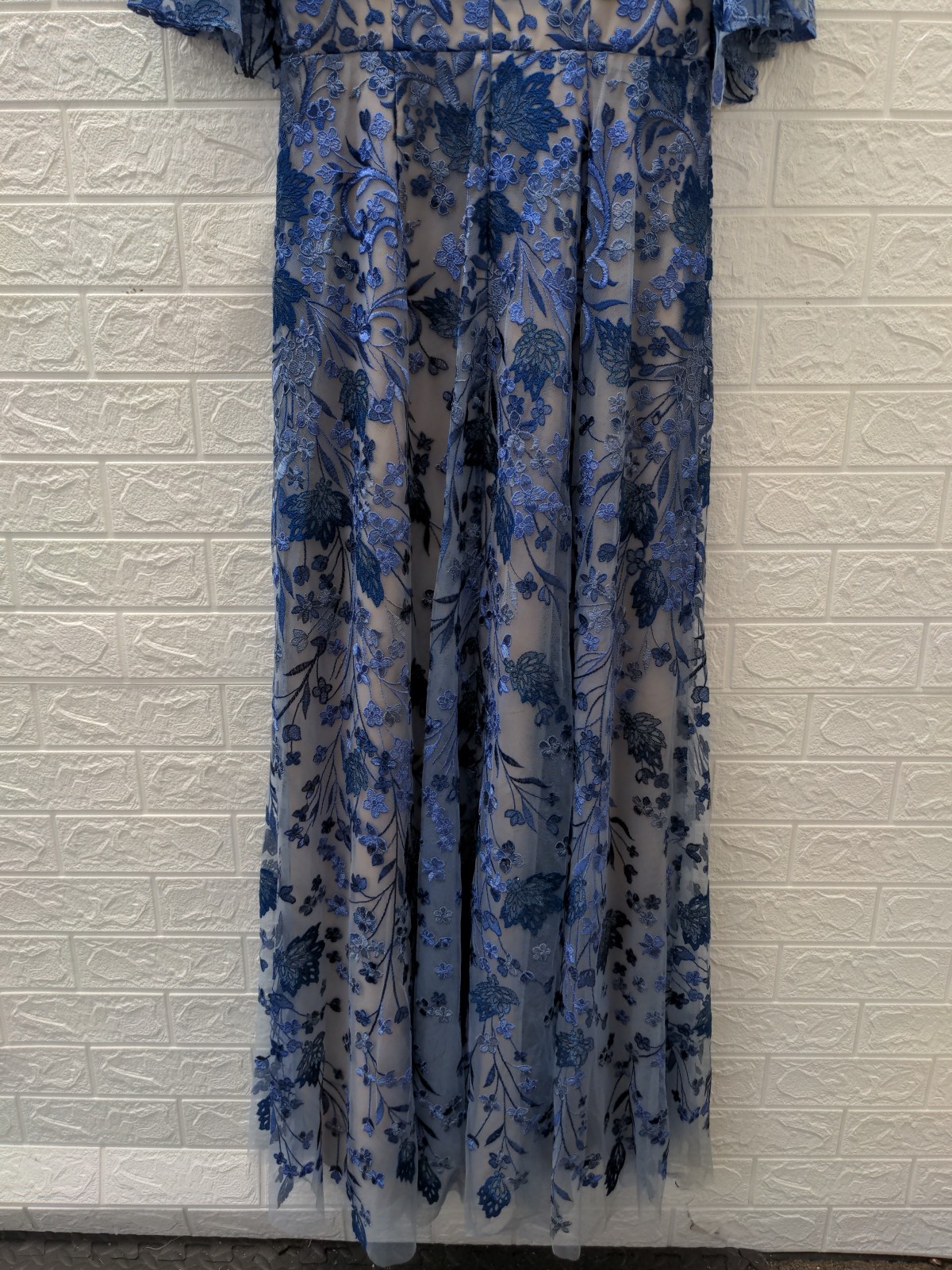 New Marchesa Notte V Neckline Tulle Gown Embroidered Dress Sz 6 image 10