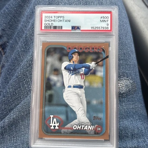 2024 Topps Series 2 Shohei Ohtani Gold 2001/2024 PSA 9