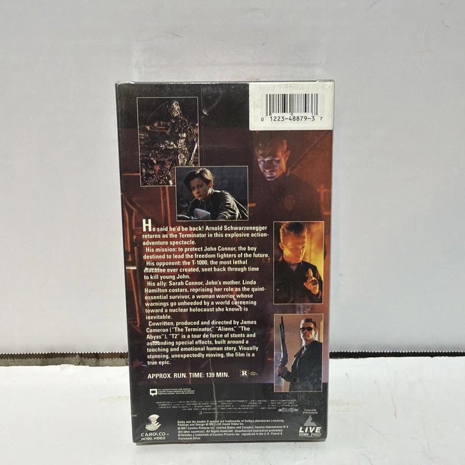 VHS Factory Sealed TERMINATOR 2 JUDGMENT DAY LIVE Watermarks on the Side 1991 - Image 2 of 4