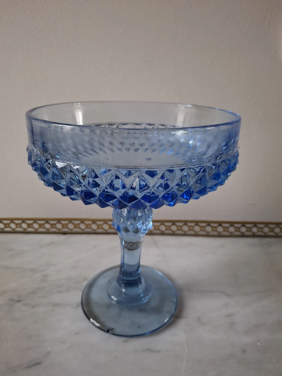 Vase bourgeon en verre gravé plaqué or et bord festonné design floral vintage - Canada