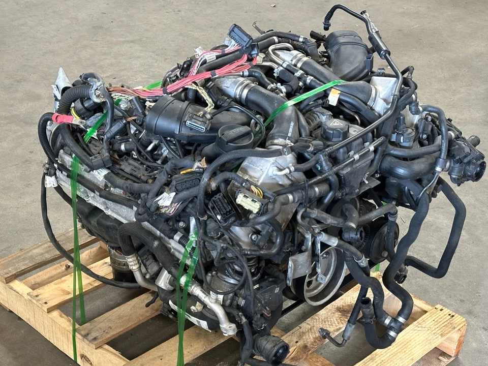 Motor BMW F06 F10 650i 550i xDrive N63 14 15 4,4 L con turbos 1545 OEM Foto 2 de 4