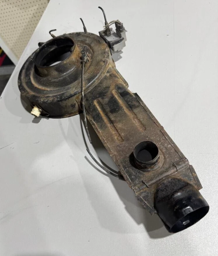 1992 GMC SONOMA 2.5ltr AIR BREATHER INTAKE ASSEMBLY P/N 25097993 GENUINE OEM GM - Image 3 of 4