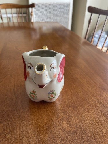 Shawnee Pottery Elephant Creamer With Gold Trim and Flowered Decals Patented USA - Picture 4 of 8