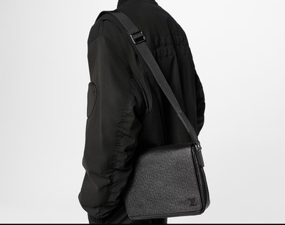 Louis Vuitton District PM Messenger bag Black Taiga Cowhide