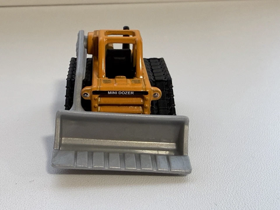 2013 Matchbox "Construction" Mini Dozer™ ORANGE | MH CONSTRUCTION - Image 2 of 4