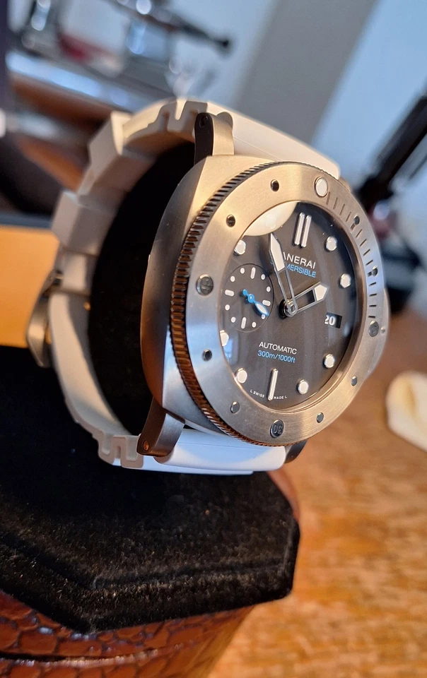 Panerai Submersible Titanium Watch - PAM02305 Full Set - Image 2 of 4