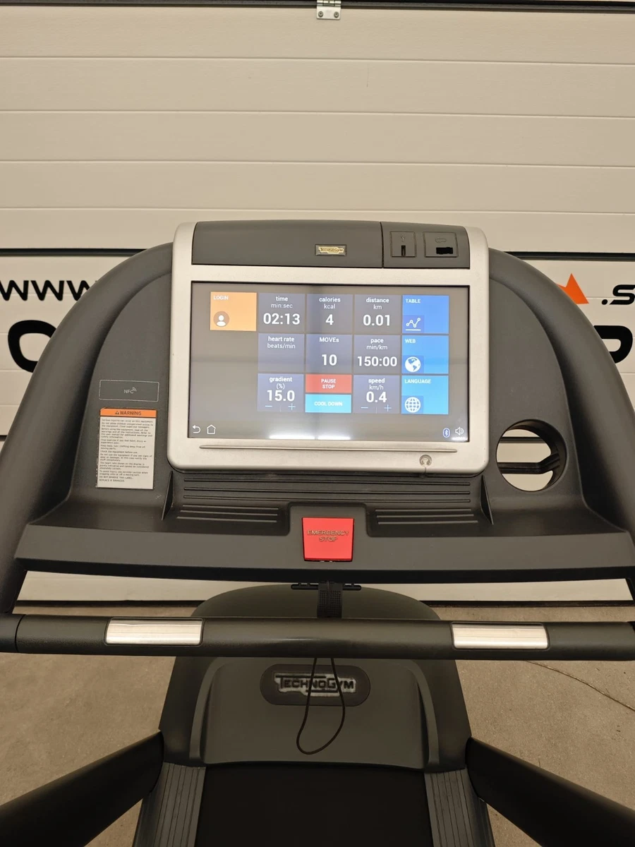 TECHNOGYM LAUFBAND EXCITE JOG NOW UNITY 700