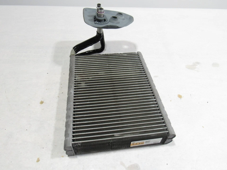 20-24 BMW M8 F93 2022 AC A/C Evaporator Core ;:O - Image 2 of 4