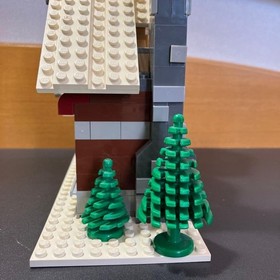LEGO Creator Expert Winter Toy Shop 10199 In 2009 Used Retired W/Manual As Is