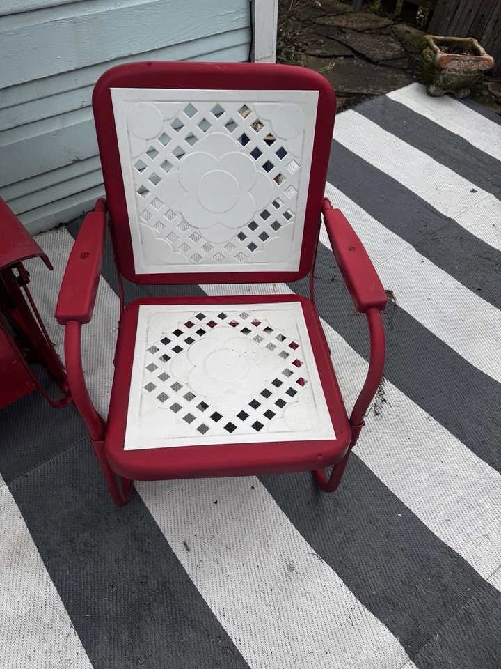 1950’s Vintage Glider Bench  And Chairs - Image 4 of 4