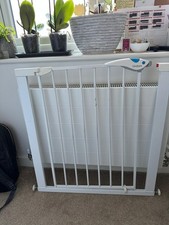 Lindam Pressure Fit Baby Safety Gate - White
