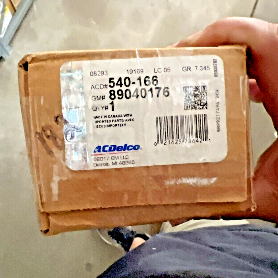 Genuine OEM GM ACDelco Chevrolet Tahoe Front Shock Absorber Kit 540166