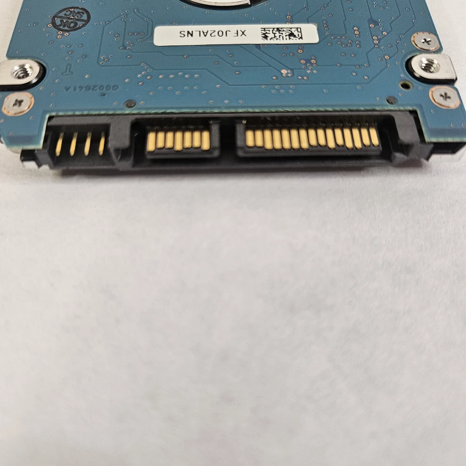 Toshiba HDD2H83  MK 3265G SX 320 GB, Intern ,5400RPM Bundled W/ 2GB and 1GB RAM - Image 3 of 4