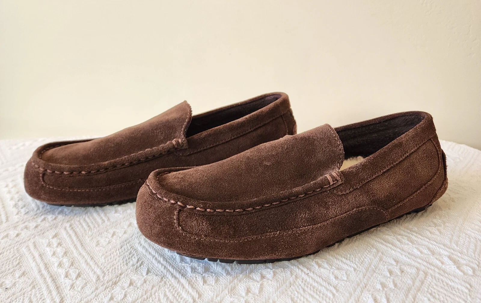 UGG Australia mocassino slip on scarpe uomo taglia 10 marrone scamosciato