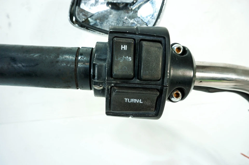 Оригинальные левосторонние правосторонние переключатели рулей Harley Electra Glide Touring 92 1273 - Изображение 3 из 4