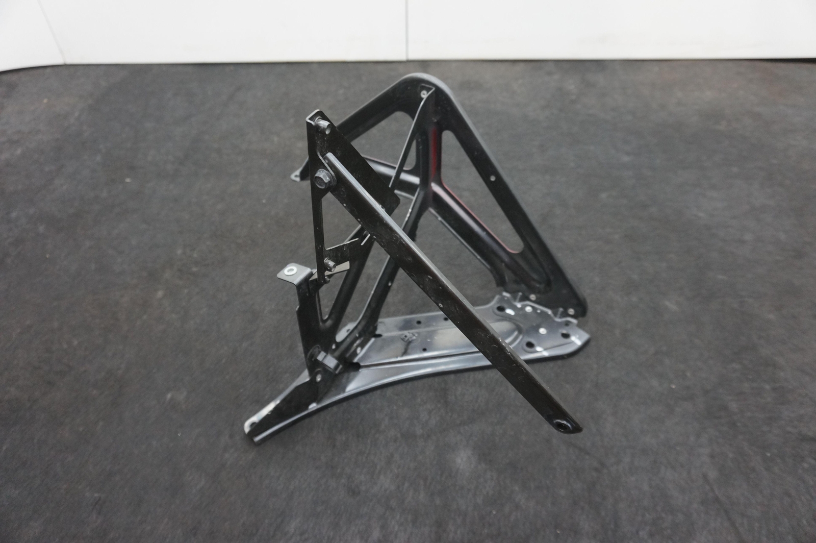 Rear Left Driver Side Quarter Panel Support Bracket 11A8102CP McLaren 650S 2015